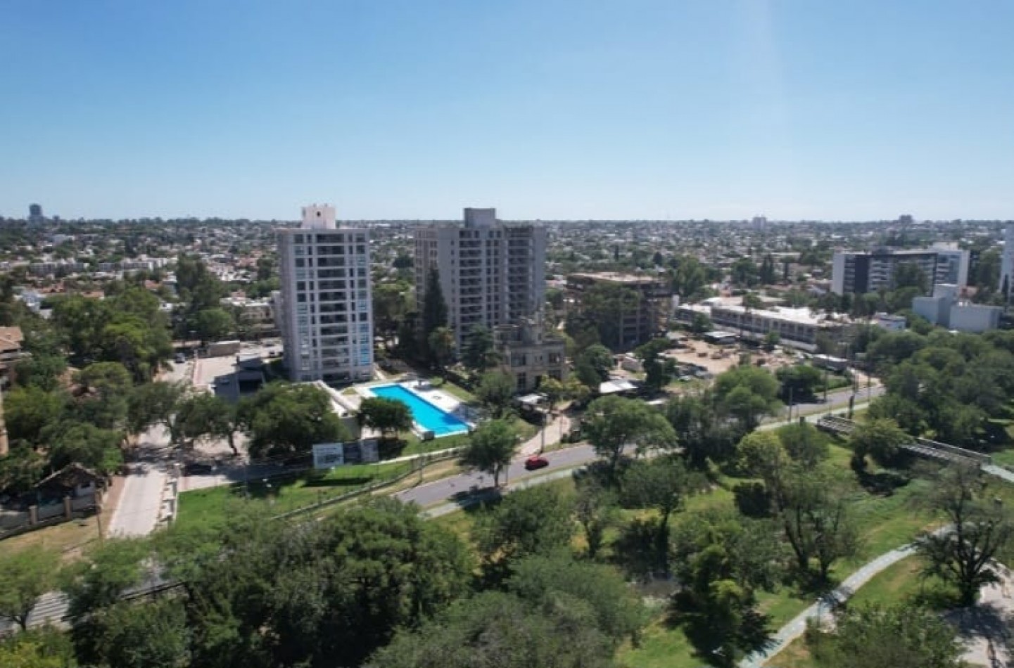 Venta de hermoso departamento en Condominio de lujo Opera Park  ENTREGA INICIAL 40% POSESION 2025 DESCUENTO HASTA EL 10 % 