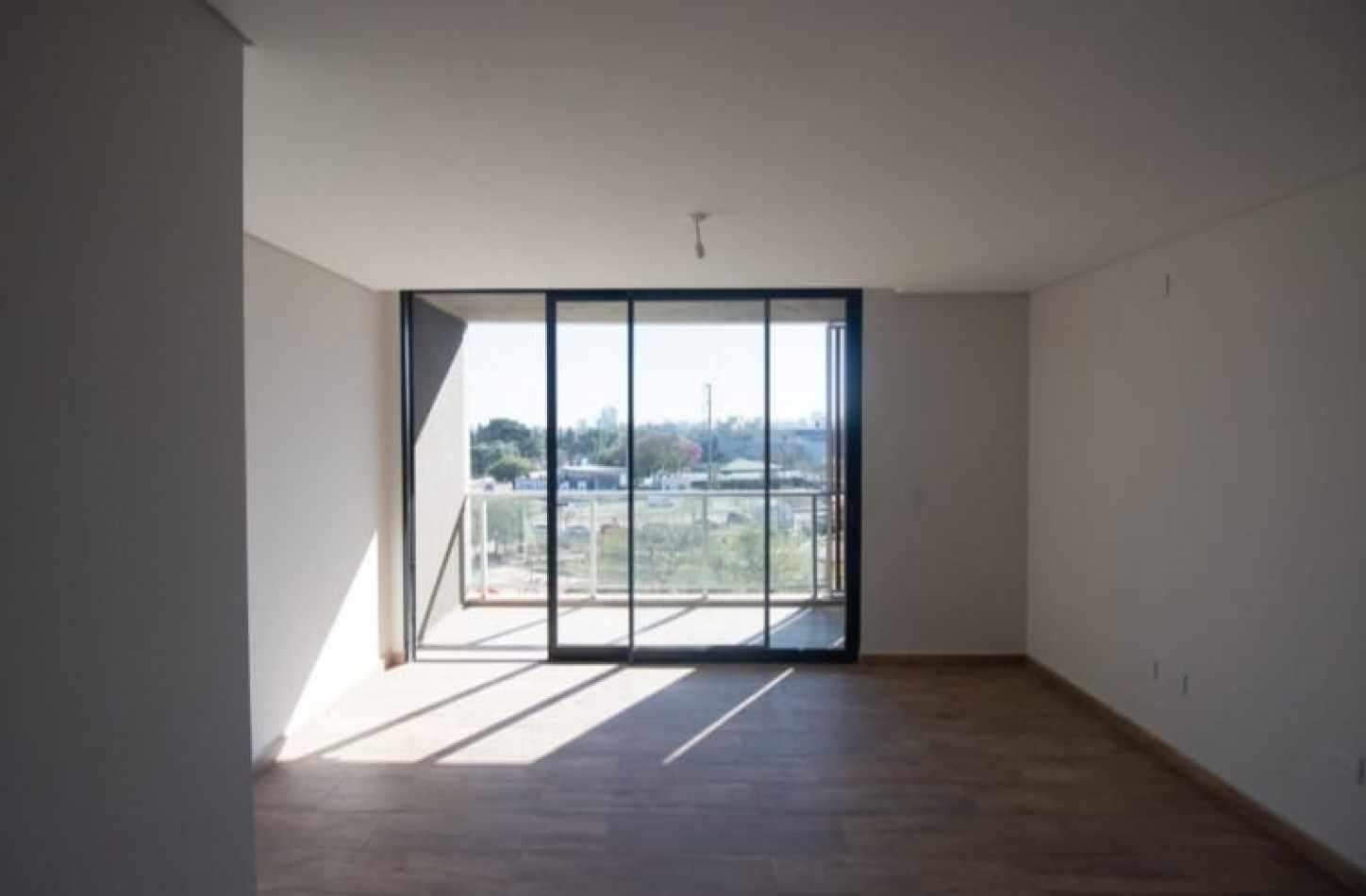 VENTA DE EXCELENTE DEPARTAMENTO DE UN DORMITORIO EN EL COMPLEJO OPERA PLAZA  POSESION 2027 ENTREGA 40% FINANCIACION 10 AÑOS 